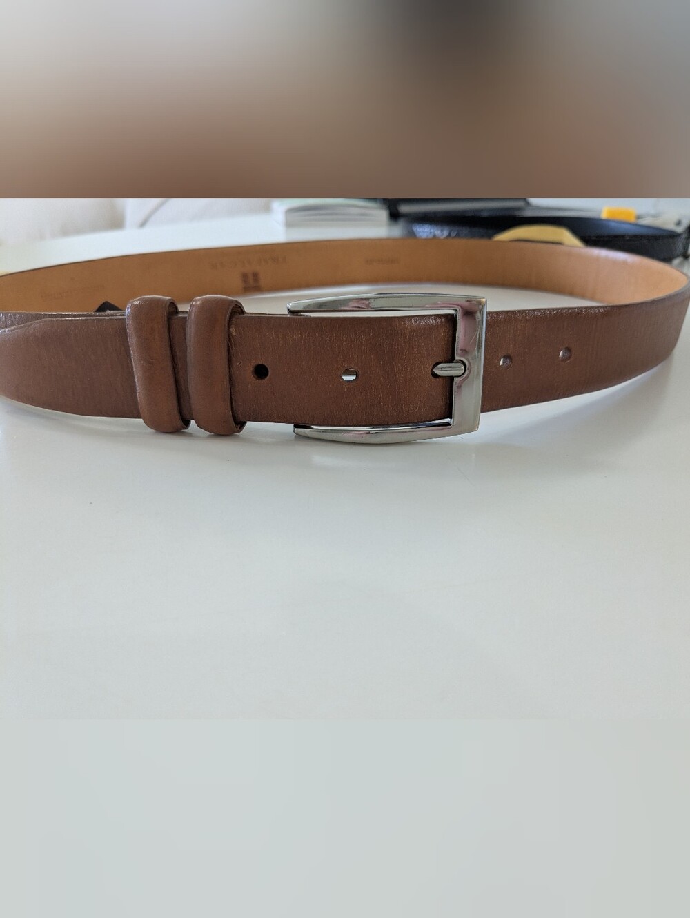 Trafalgar Contemporary brown leather dress belt, size 34.